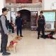 Patroli Sterilisasi Polres Lombok Barat di Kantor KPU Gerung